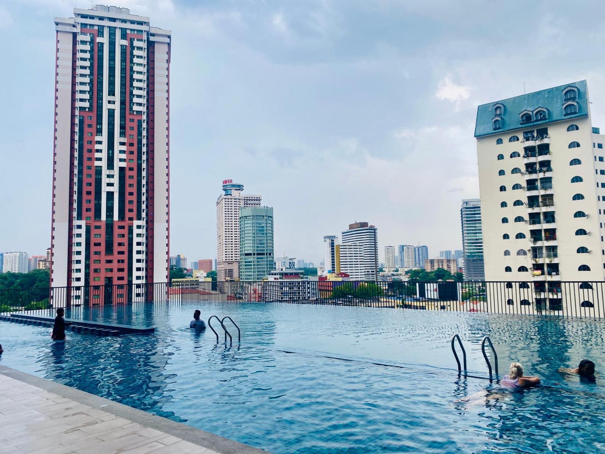 Chambers Residences Zfj World Pangsapuri *